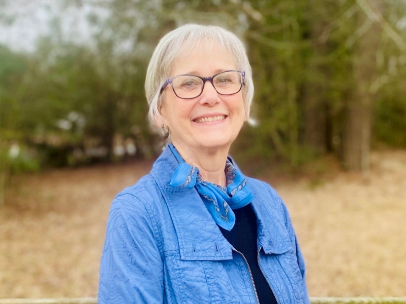 Everett, Julia
